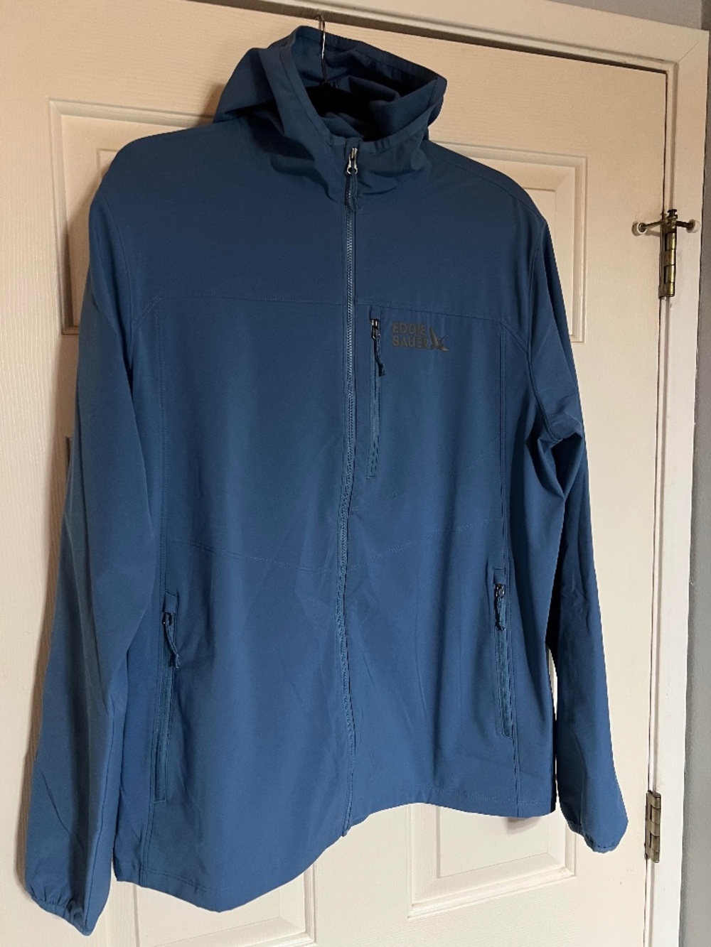 Men's Eddie Bauer Lightweight Stretch Stratify Hooded Jacket